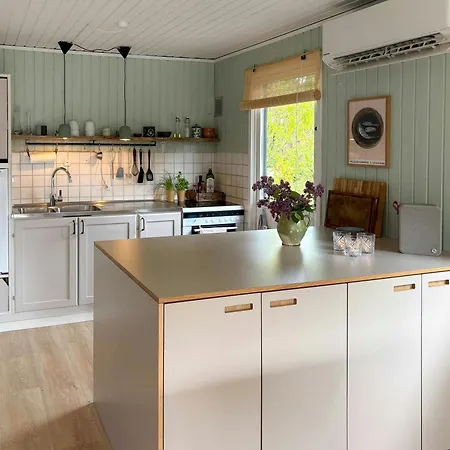 Vakantiehuis Classic Wooden House With Private Garden Near Sea Gilleleje