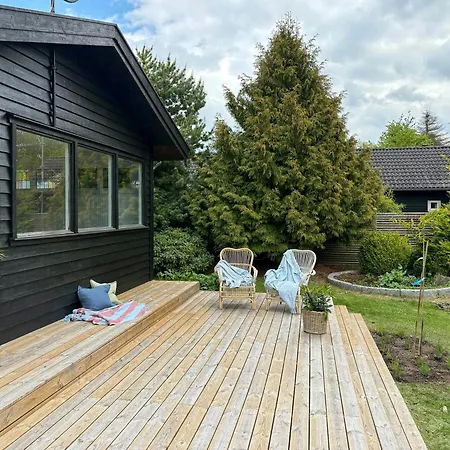 Classic Wooden House With Private Garden Near Sea